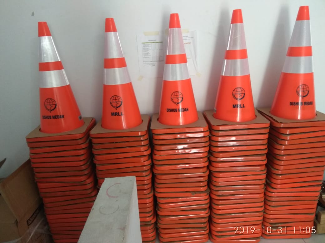 Traffic cone